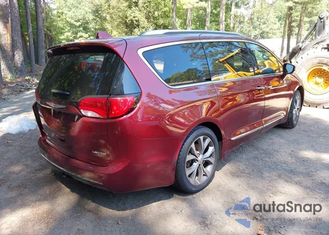 2017 Chrysler Pacifica Limited z USA, uszkodzony, nr VIN 2C4RC1GG0HR739913